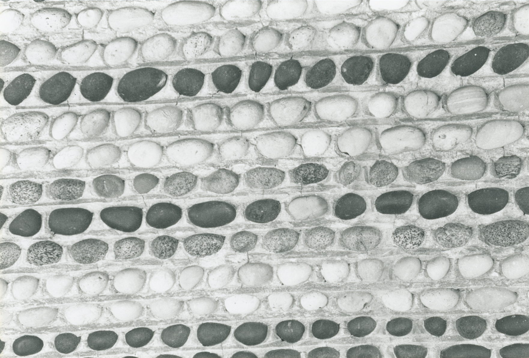 Oza-1 126 E Grand Ave 2